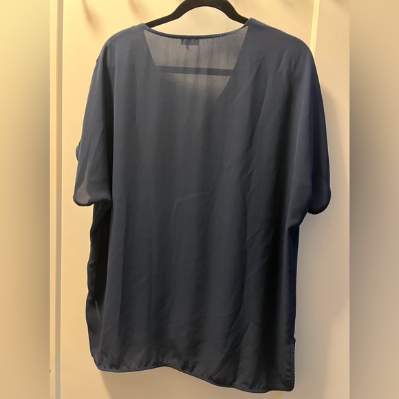Navy Blue Blouse Size XL - Picture 2 of 2